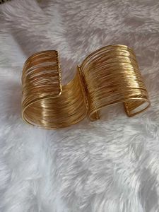 Multi Layered Wire Golden Kada