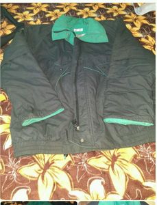 Warm Jacket Black And Green Matching.