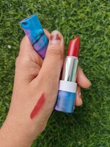 Myglamm Pose HD Lipstick