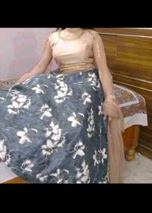 Beautiful Gown In Lowest Price Offer