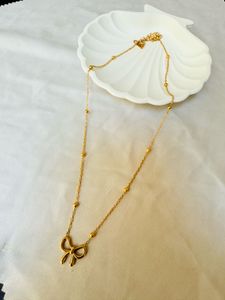 Gold Plated Bow Necklace