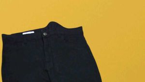 L@100 Size-32 Flared Black Jeans