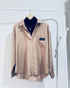 Loose Fitted Shirt With a Chain