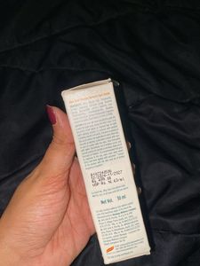 Himalaya Dark Spot Clearing Turmeric Face Serum