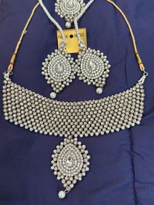 A Silver Heavy Design Set