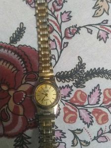 Elegant Gold-Tone Ladies Watch