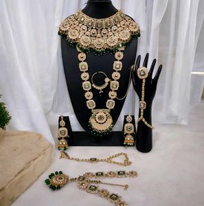 Meenakari jewellery set
