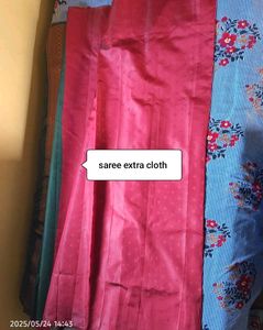 Red &amp; Gold Patterned Saree