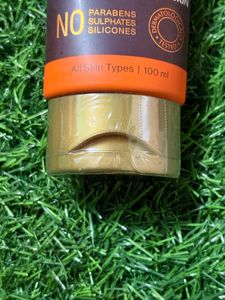 WOW Brightening Face Wash