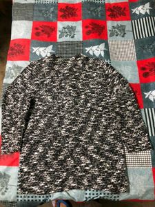 Patterned Long Sleeve Top