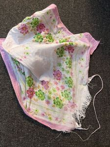 4 Used Hankies