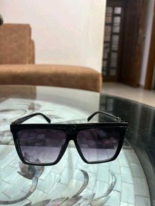Black Square Shaped Sunglasses