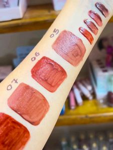 Set Of Four Mansley Sheer Glow Lip