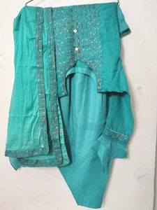 Teal Embroidered Salwar Kameez Suit😍