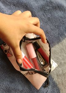 A Cute Pink Kitty Pouch! 🩷