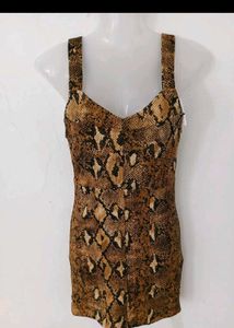DRESS