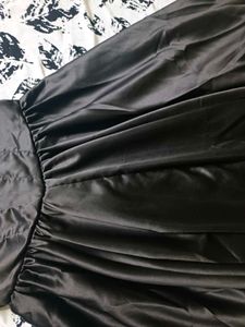 Chic Black Puff Sleeve Dress