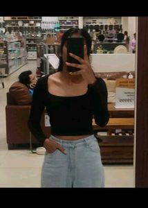Black Ribbed Crop Top