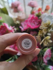 HYDRATING BLUSH