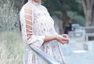 🥻Beige Clr Designed Sleeved Top