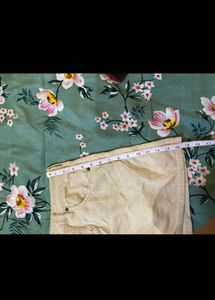 NEW MUDD  Cute corduroy Skirt