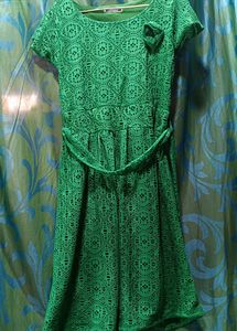 Round Neck green Knee Length Dress
