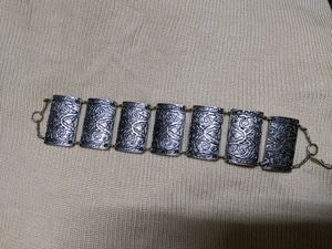 Handpiece. Bracelet