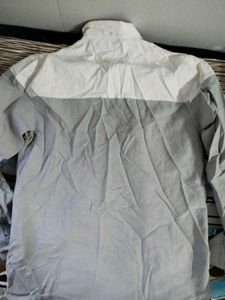 Tommy Hilfiger Two-Tone Shirt