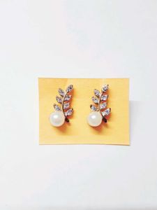 🆕 Pearl Leaf Earrings