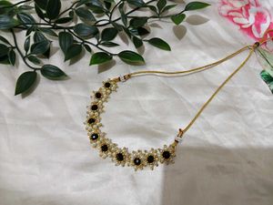 Elegant Black &amp; Pearl Necklace