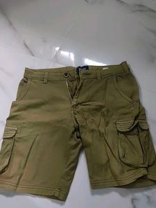 Short Cargo Pants