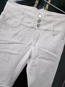 White Good Fit Stretchable Jeans