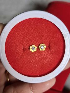 Floral Stud Earrings flower design