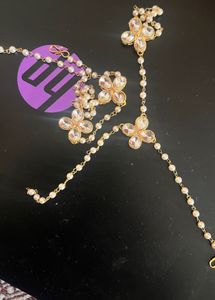 Pearl & Crystal Hand Chain