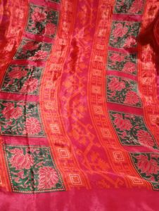 used joint Red &amp; Orange Patterned Saree