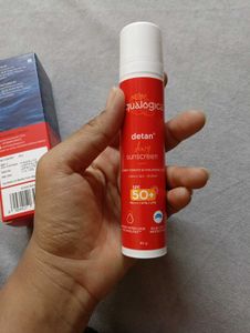 Detan Dewy Sunscreen