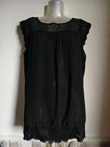 🎊Buy 1, Get 1 Free🎁Elegant Black Lace Top