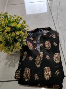 Elegant Black Kurti