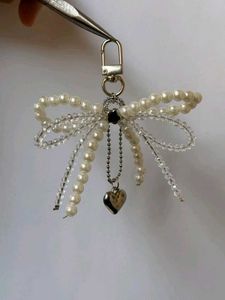 ₊˚⊹౨ pearl bow bagcharm/keychain ৎ ₊˚⊹