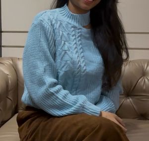 Stylish Blue Knit Sweater