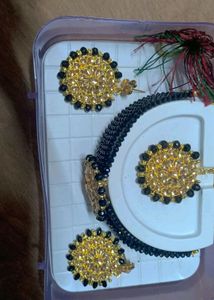 Choker Set  With Mang Tika