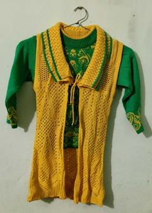 Girls' Green & Yellow Knit Set