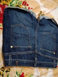 Short Denim Selling
