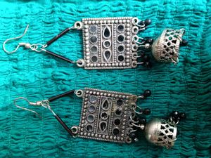 Earrings Collection