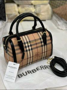 BURBERRY PREMIUM HANDBAG + SLING BAG DUFFLE TYPE