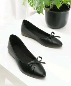 Black Ballerina Flats