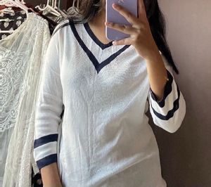 Cute White V-Neck Top