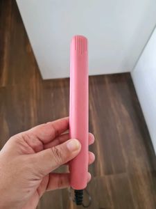 Pink Hair Mini Crimper