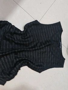 Sleek Black Sleeveless Top