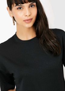 Black Boxy T-Shirt -Unisex